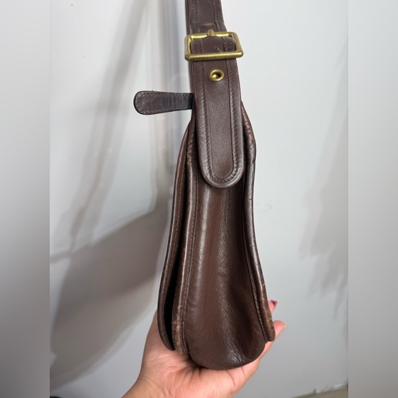 Vintage Coach 9951 Patricia Legacy Brown Leather
Messenger Shoulder Bag - Picture 5 of 13